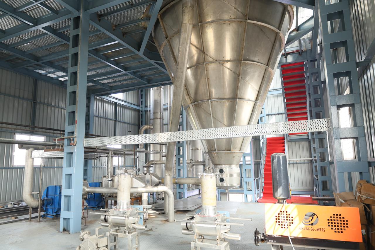 Powder spray-drying plant